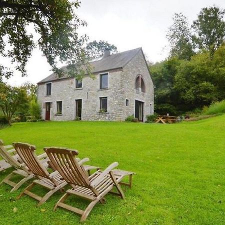 Quaint Holiday Home In Robechies Amid Meadows Chimay Exterior photo